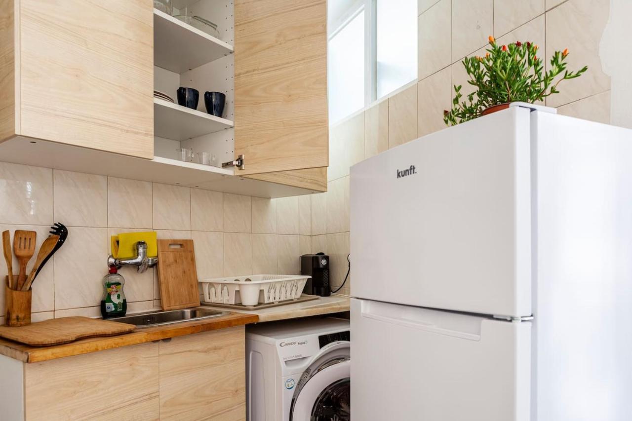 2 Bedroom Apartment For 4 People With Free Public Parking Лиссабон Экстерьер фото